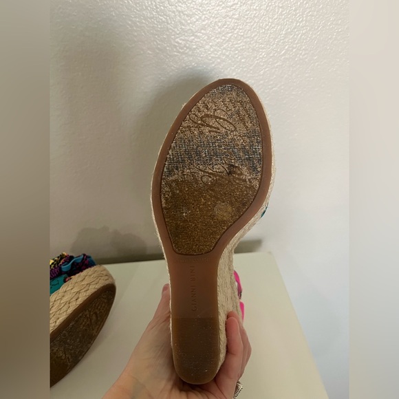 Gianni Bini Pink and Teal Wedges - Picture 7 of 8